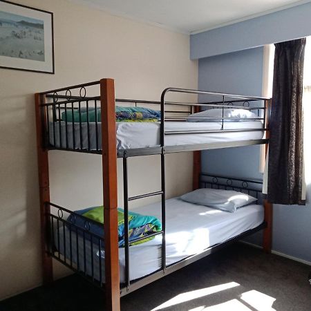 Annies Nirvana Lodge Backpackers Takaka Dış mekan fotoğraf