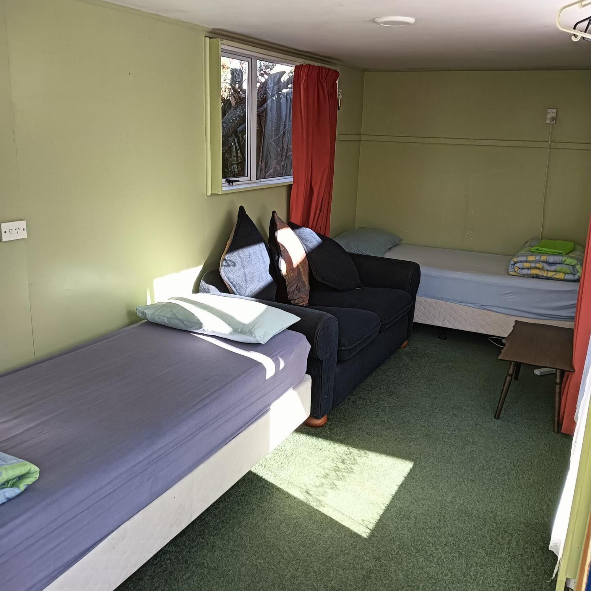 Annies Nirvana Lodge Backpackers Takaka Dış mekan fotoğraf