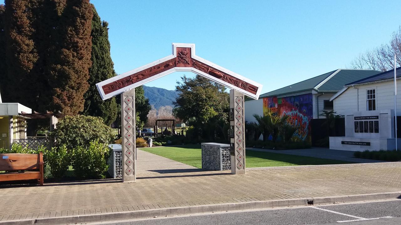 Annies Nirvana Lodge Backpackers Takaka Dış mekan fotoğraf