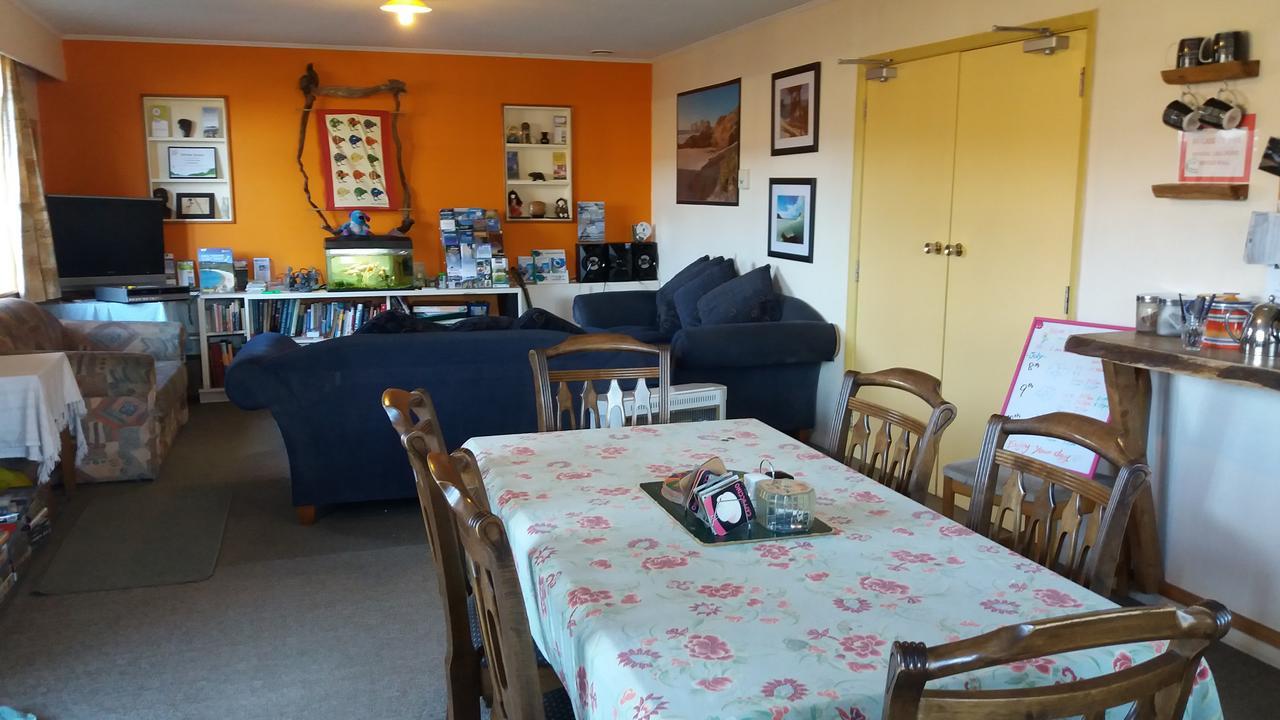 Annies Nirvana Lodge Backpackers Takaka Dış mekan fotoğraf
