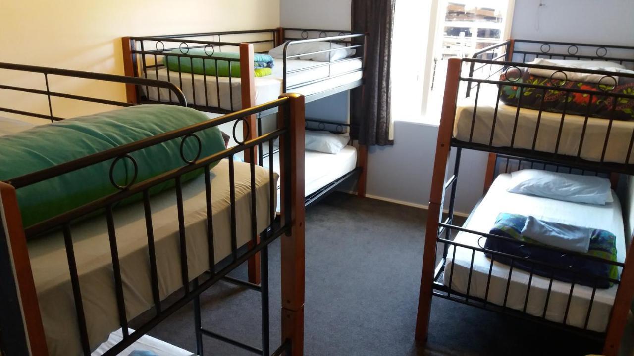 Annies Nirvana Lodge Backpackers Takaka Dış mekan fotoğraf